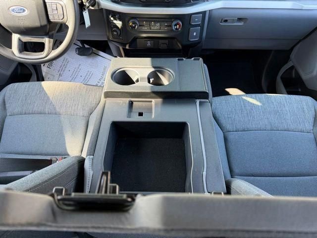 Used 2022 Ford F150 XLT w/ Trailer Tow Package image 17