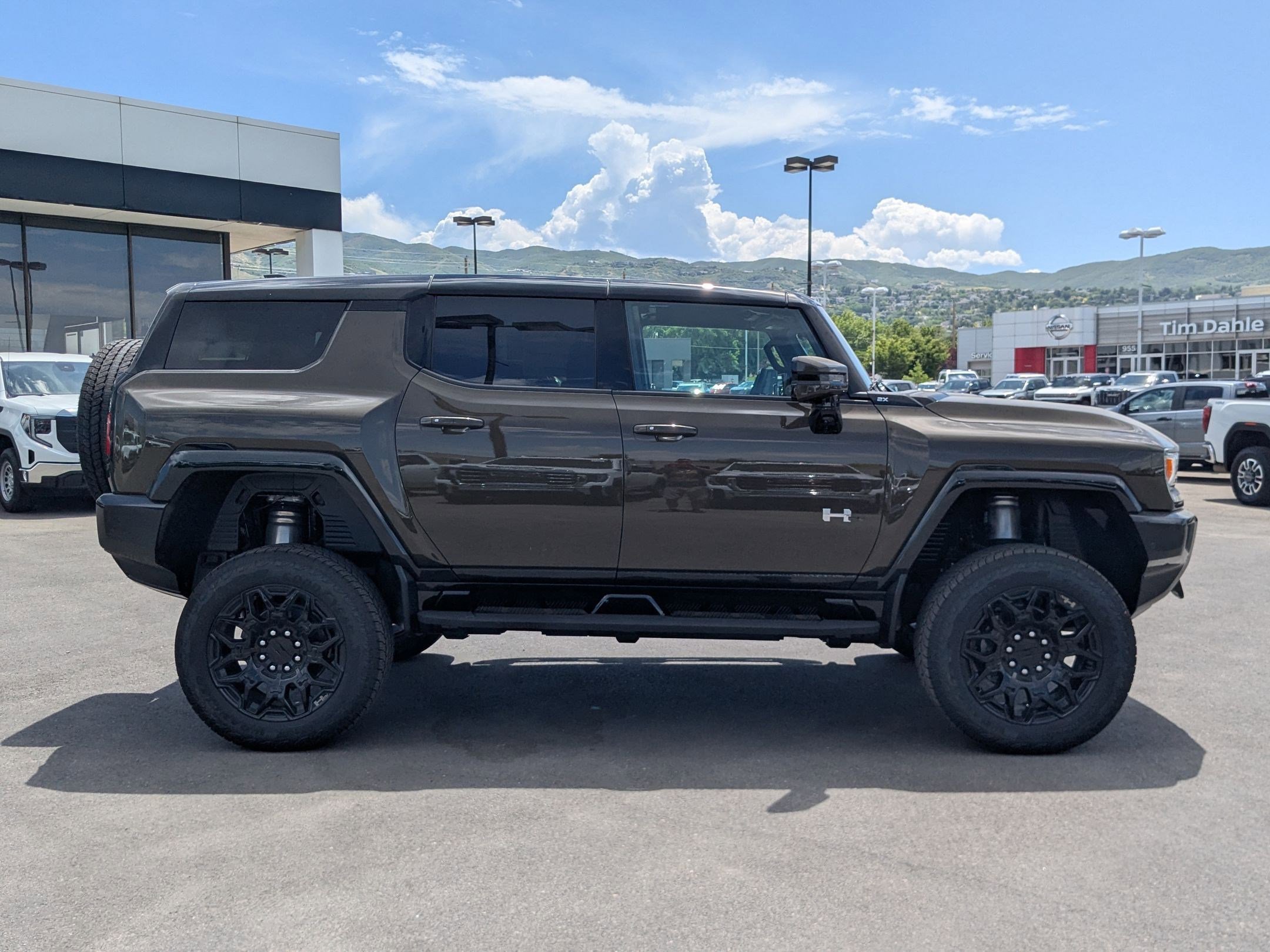 New 2025 GMC Hummer EV 2X image 7