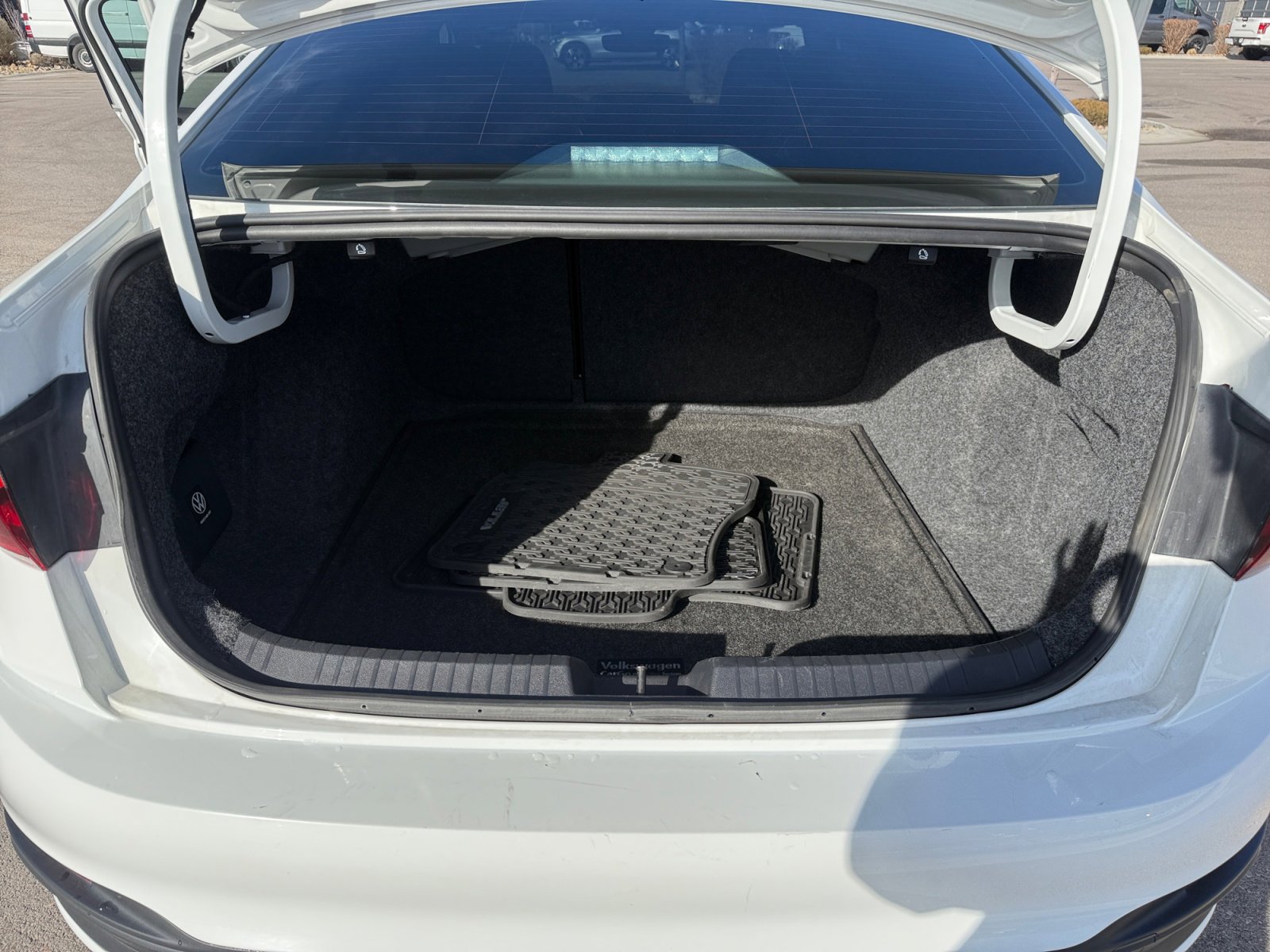 Used 2024 Volkswagen Jetta S image 32