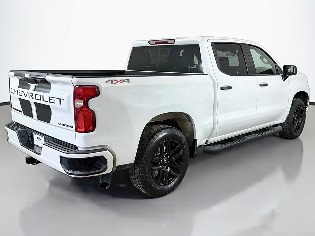 Used 2022 Chevrolet Silverado 1500 Custom w/ Rally Edition AWD/4WD image 8