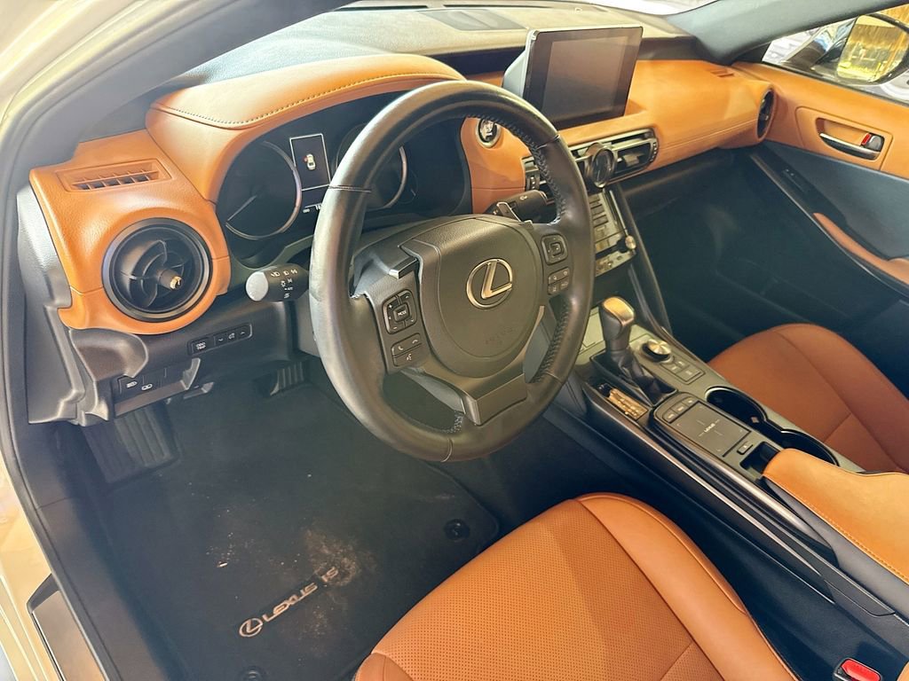 Used 2025 Lexus IS 300 w/ Premium Package RWD image 10