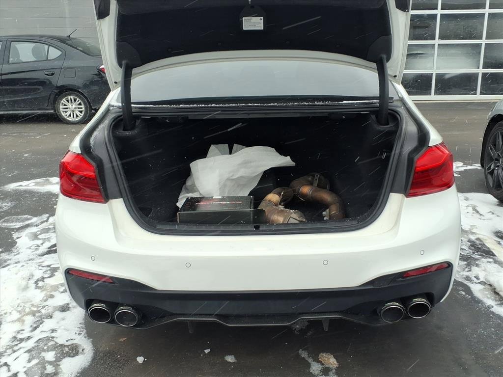 Used 2018 BMW M550i xDrive image 7