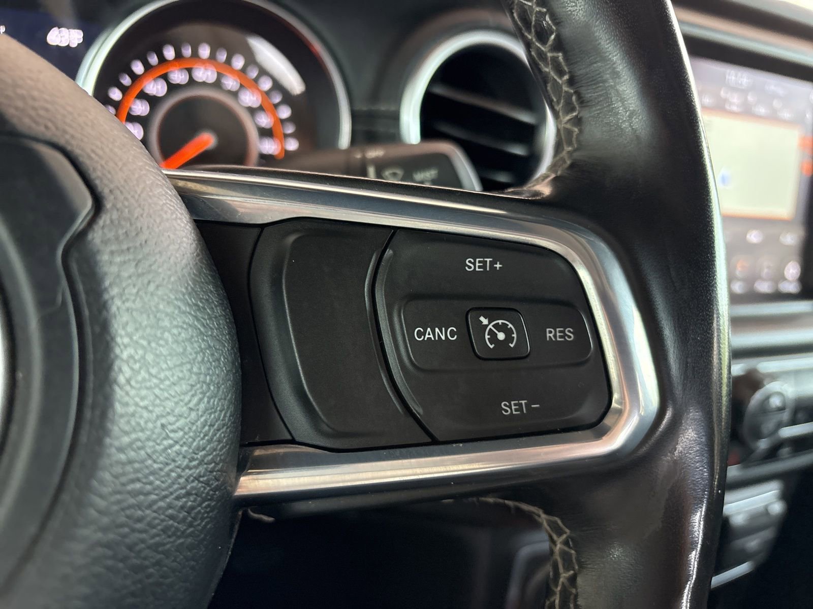 Used 2020 Jeep Gladiator Overland w/ Popular Equipment Package image 27