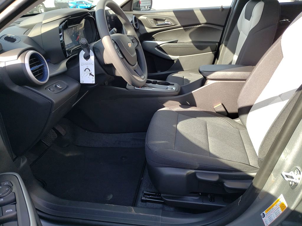 New 2026 Chevrolet Trax LS FWD image 14