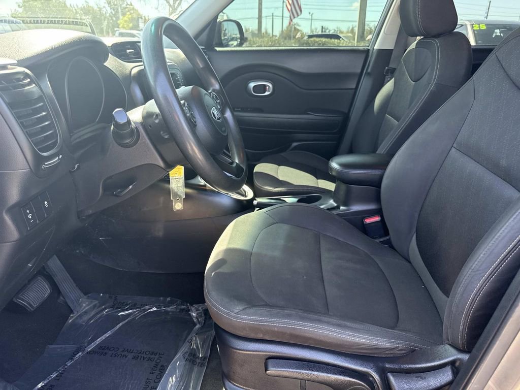 Used 2016 Kia Soul FWD image 18