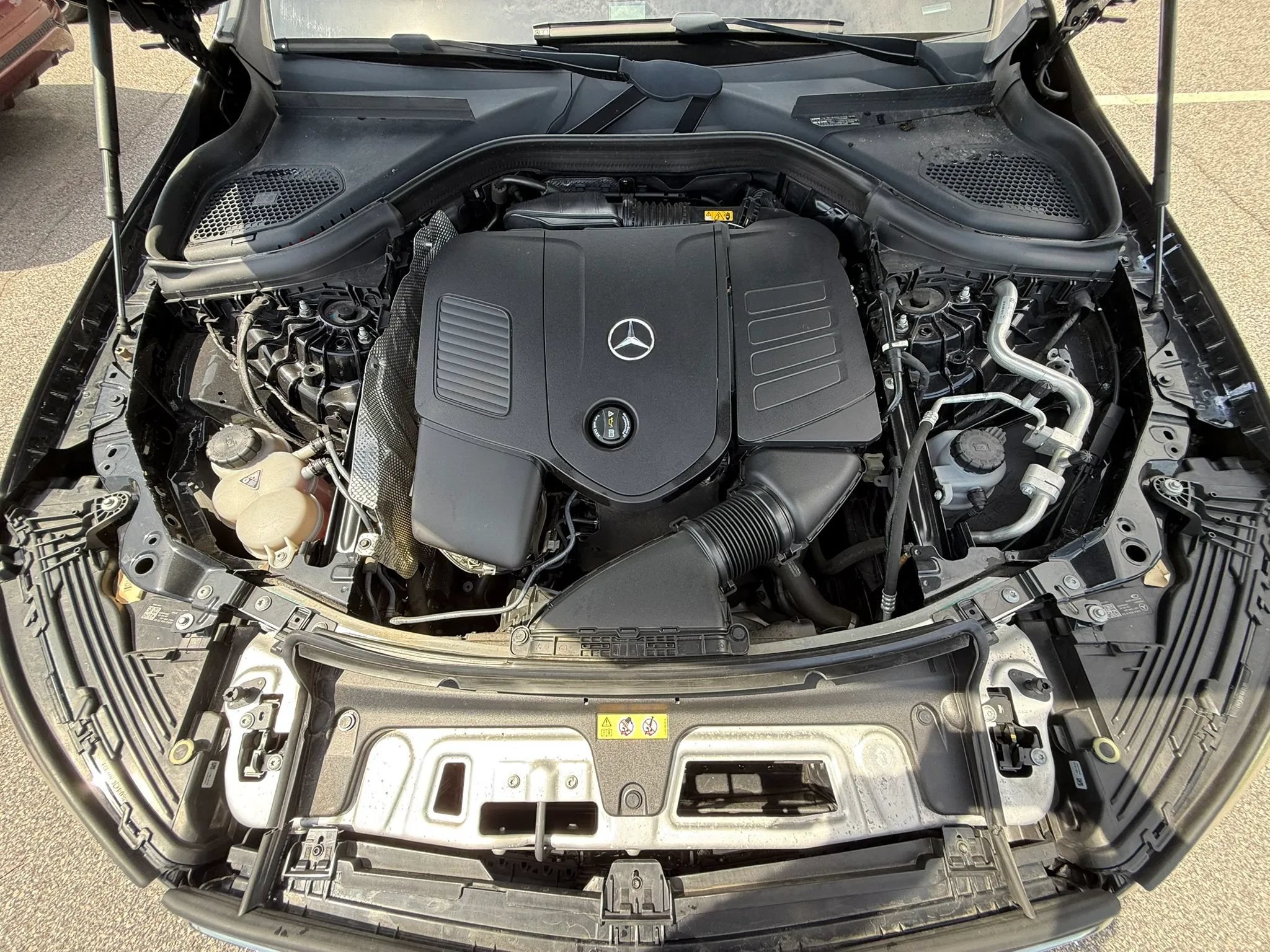 Used 2023 Mercedes-Benz GLC 300 4MATIC image 10