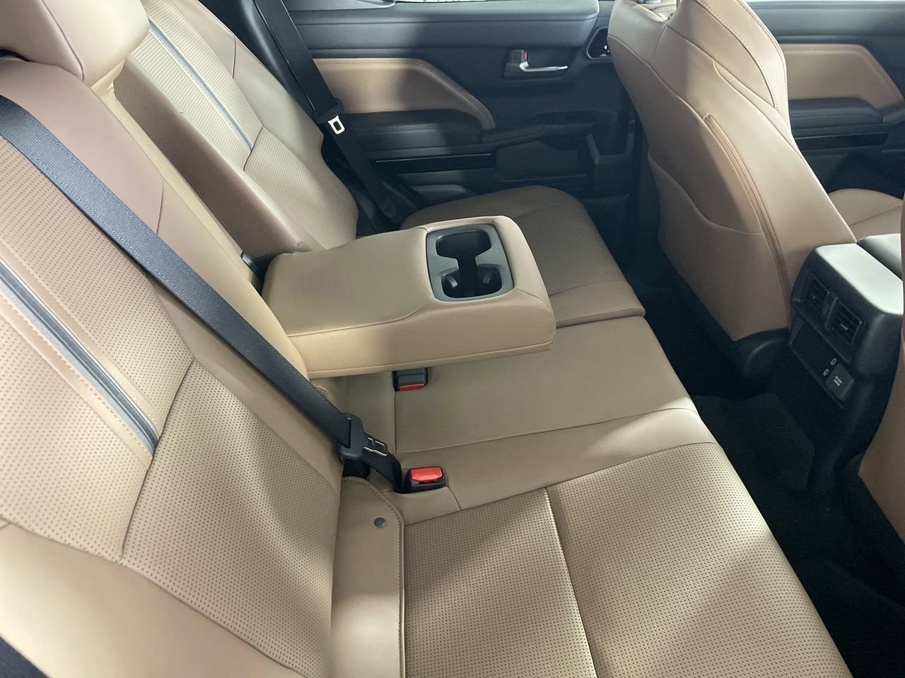 New 2026 Toyota 4Runner Limited AWD/4WD image 24