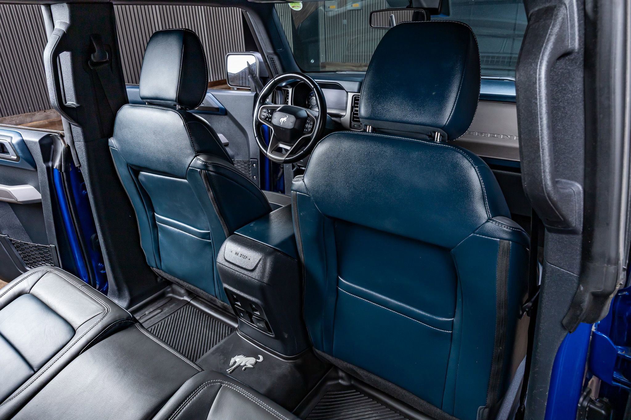 Used 2021 Ford Bronco First Edition AWD/4WD image 30