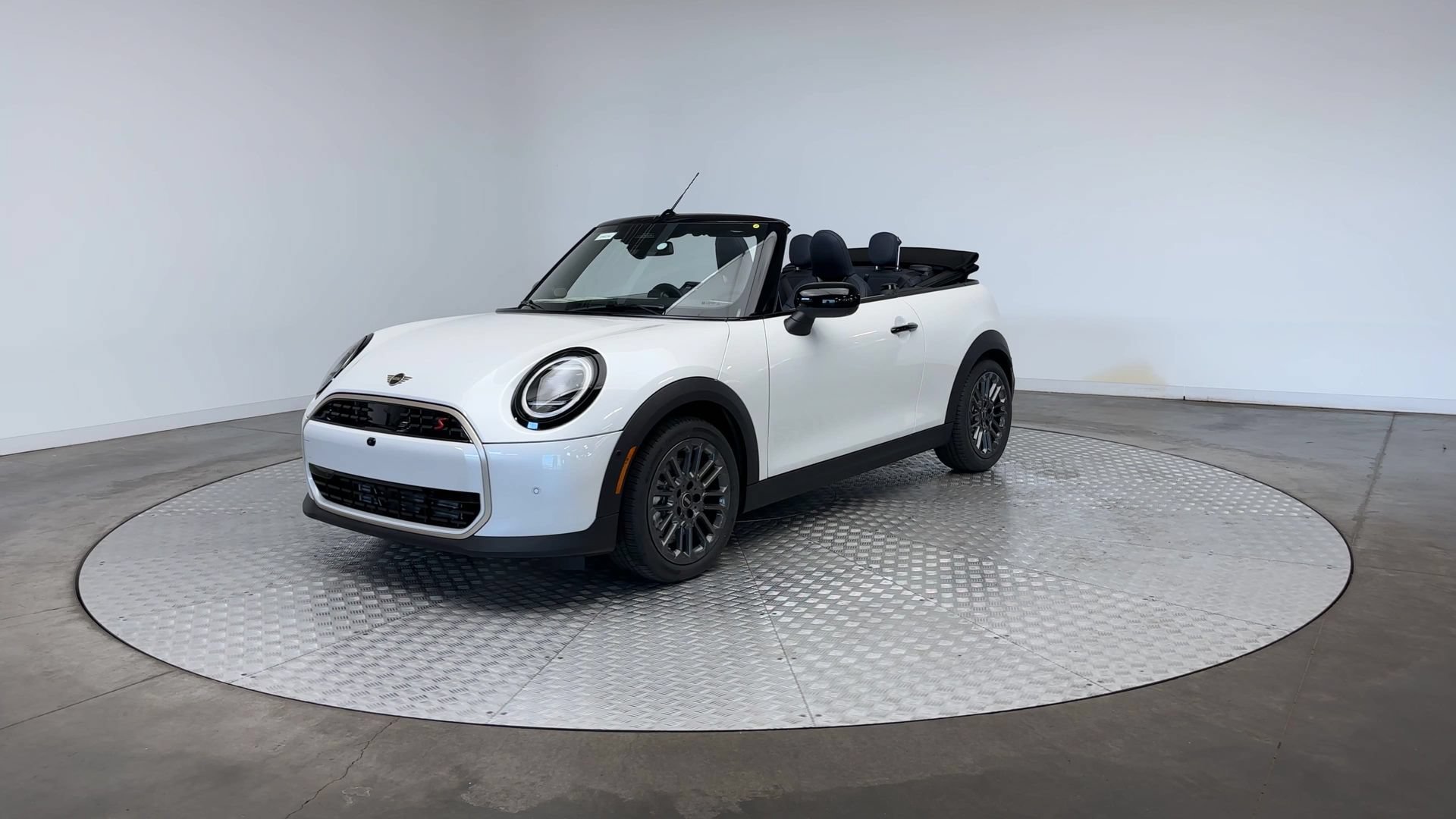 New 2026 MINI Cooper S FWD image 4