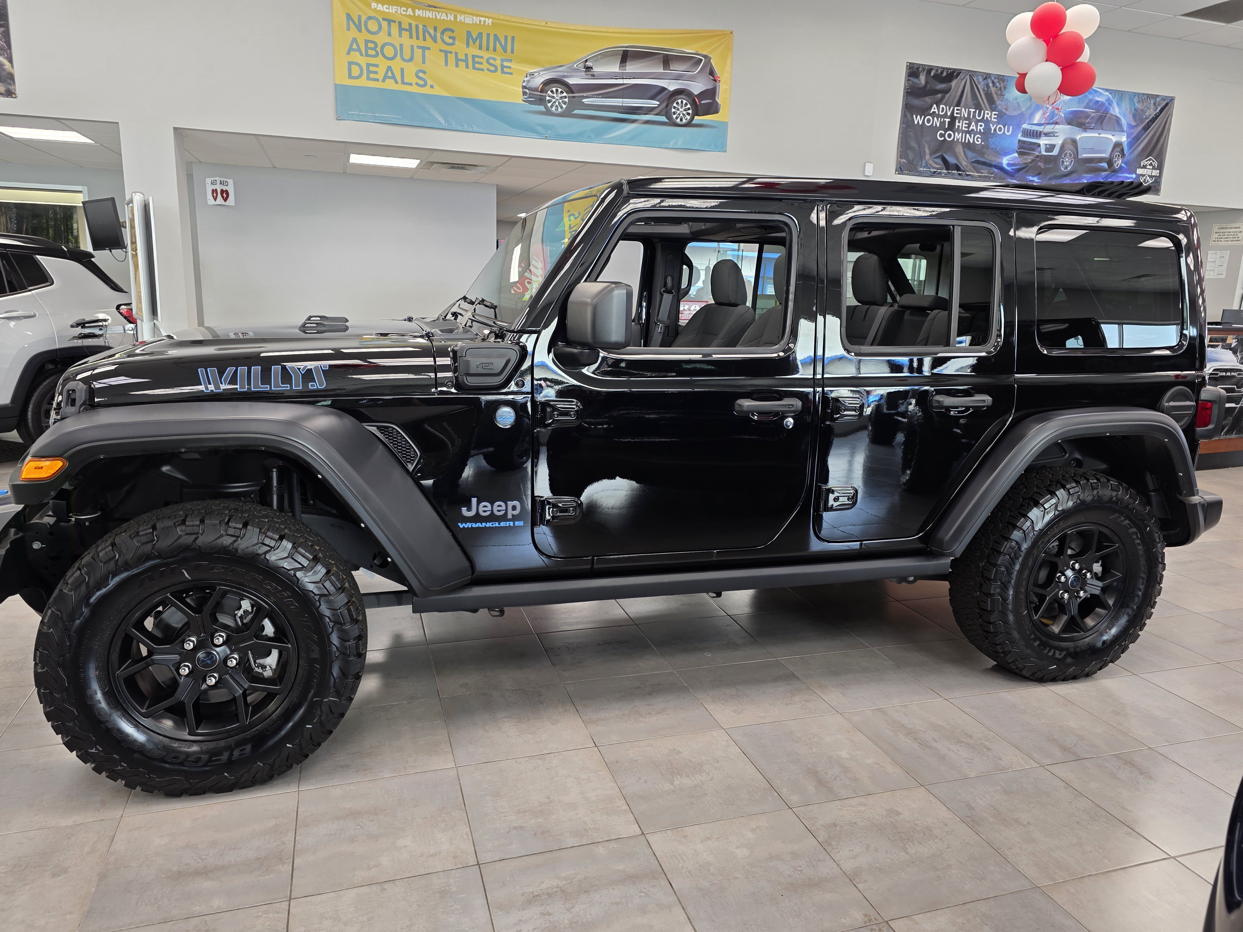 New 2024 Jeep Wrangler Unlimited AWD/4WD image 10
