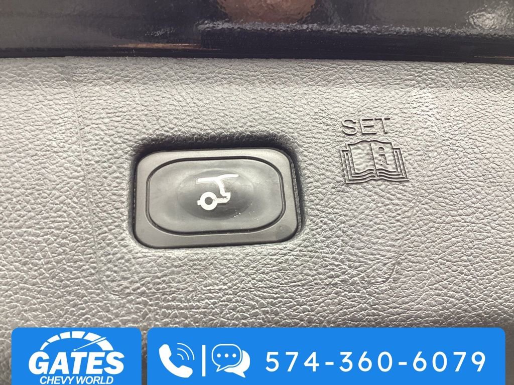 Used 2024 Ford Edge Titanium image 11