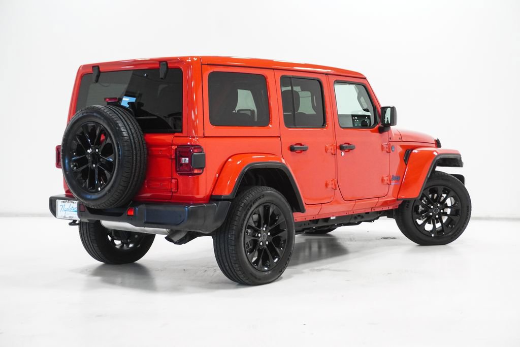 Used 2025 Jeep Wrangler Unlimited Sahara w/ Safety Group image 8