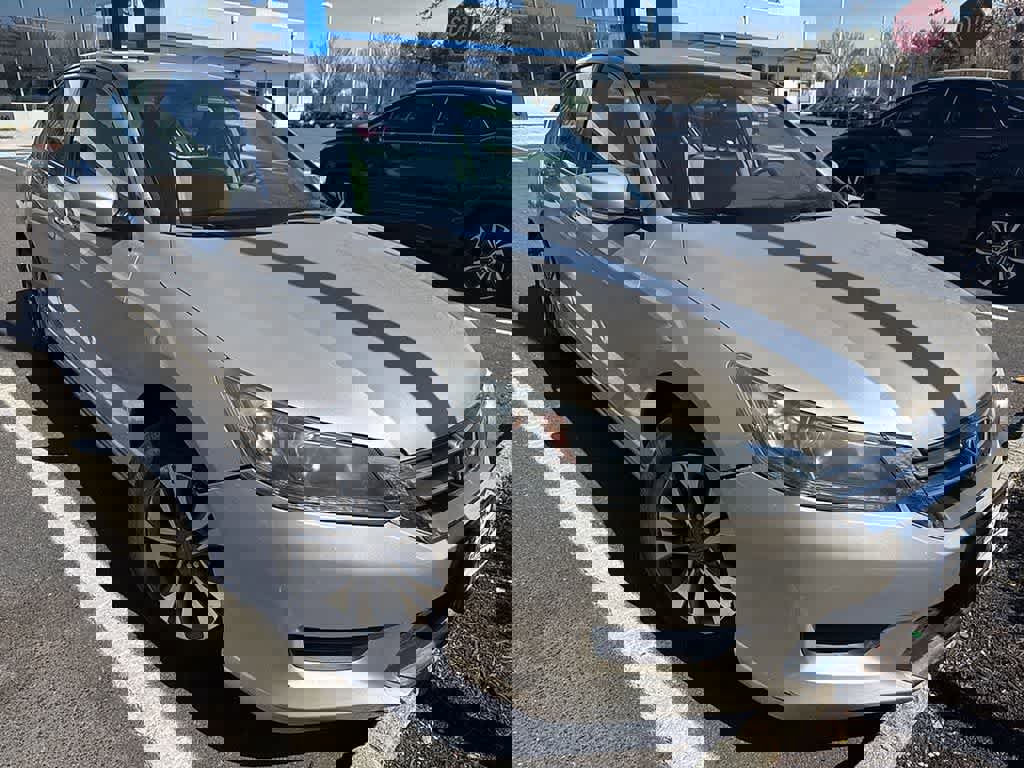 Used 2013 Honda Accord LX image 3