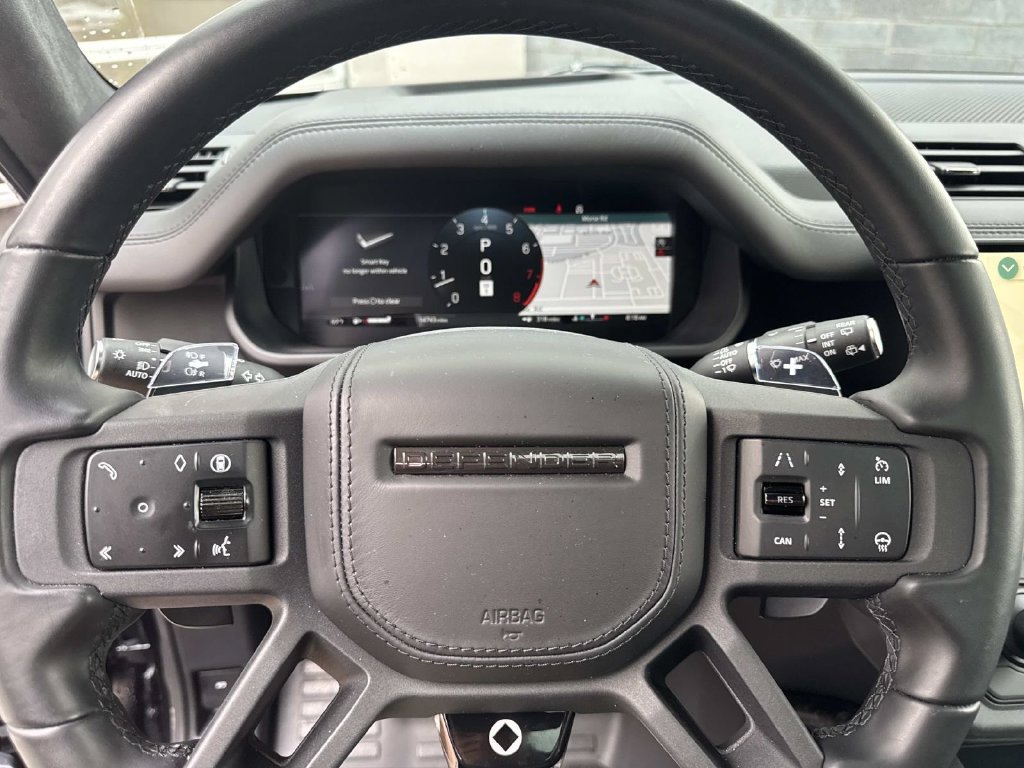 Certified 2026 Land Rover Defender 110 OCTA AWD/4WD image 28
