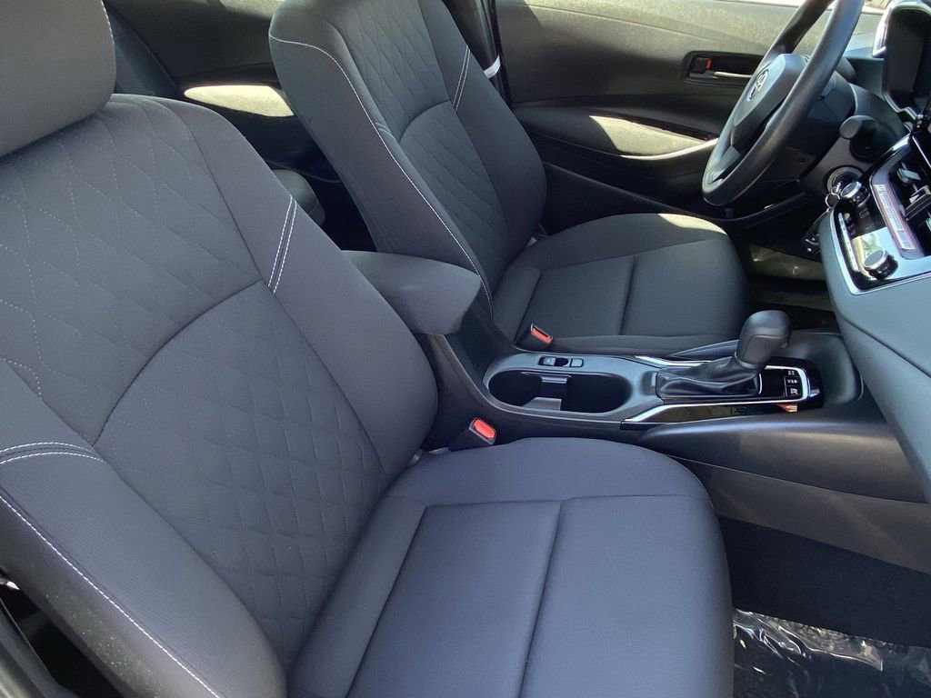 Certified 2025 Toyota Corolla LE image 15
