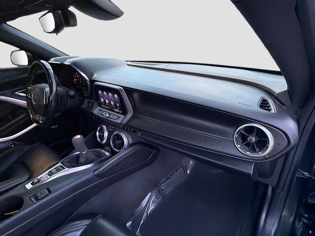 Used 2020 Chevrolet Camaro SS image 28