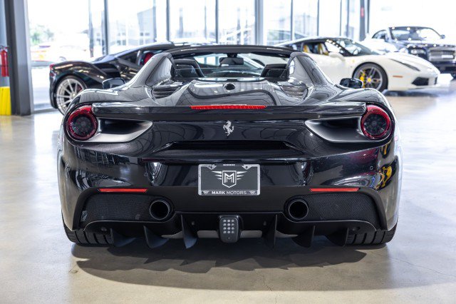 Used 2018 Ferrari 488 Spider RWD image 5