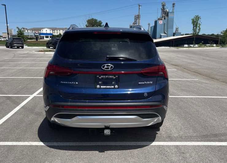 Used 2023 Hyundai Santa Fe SEL Premium w/ Cargo Package AWD/4WD image 5