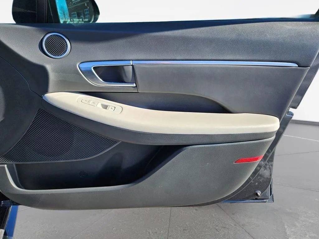 Used 2023 Hyundai Sonata SEL image 32