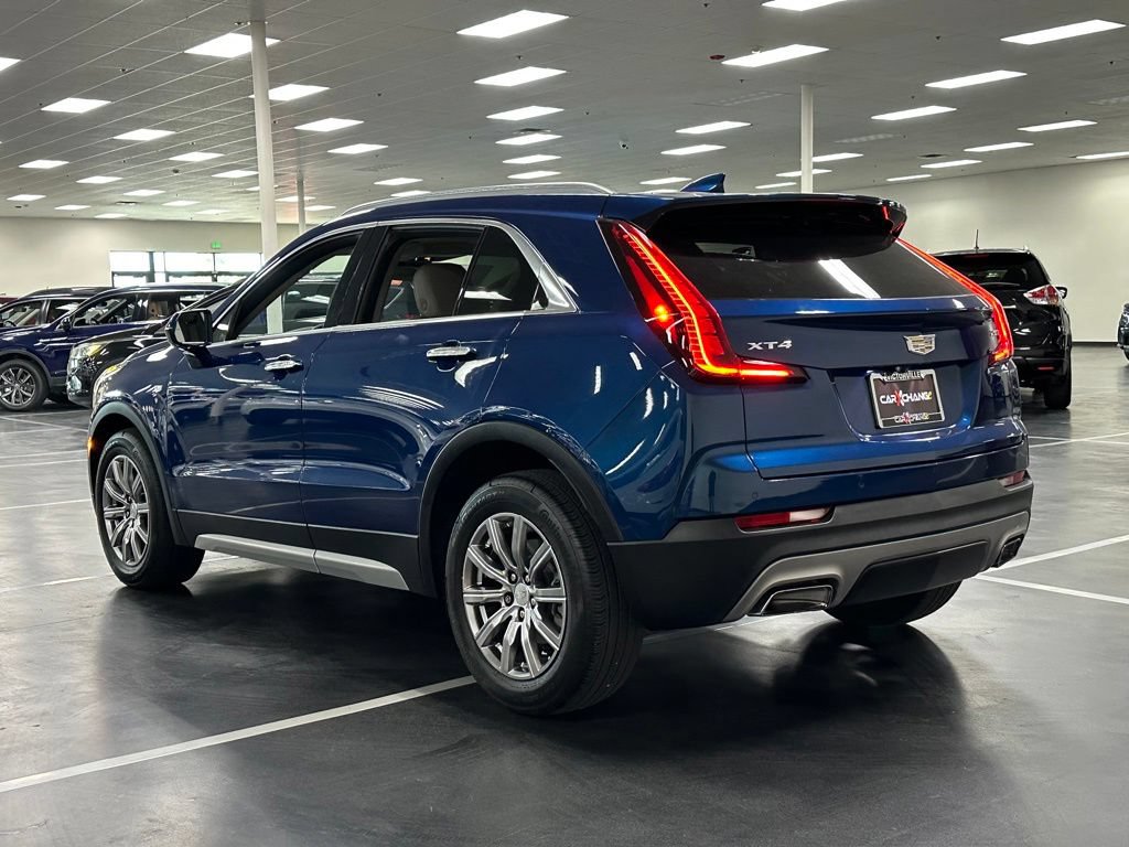 Used 2019 Cadillac XT4 Premium Luxury w/ Cold Weather Package FWD image 5
