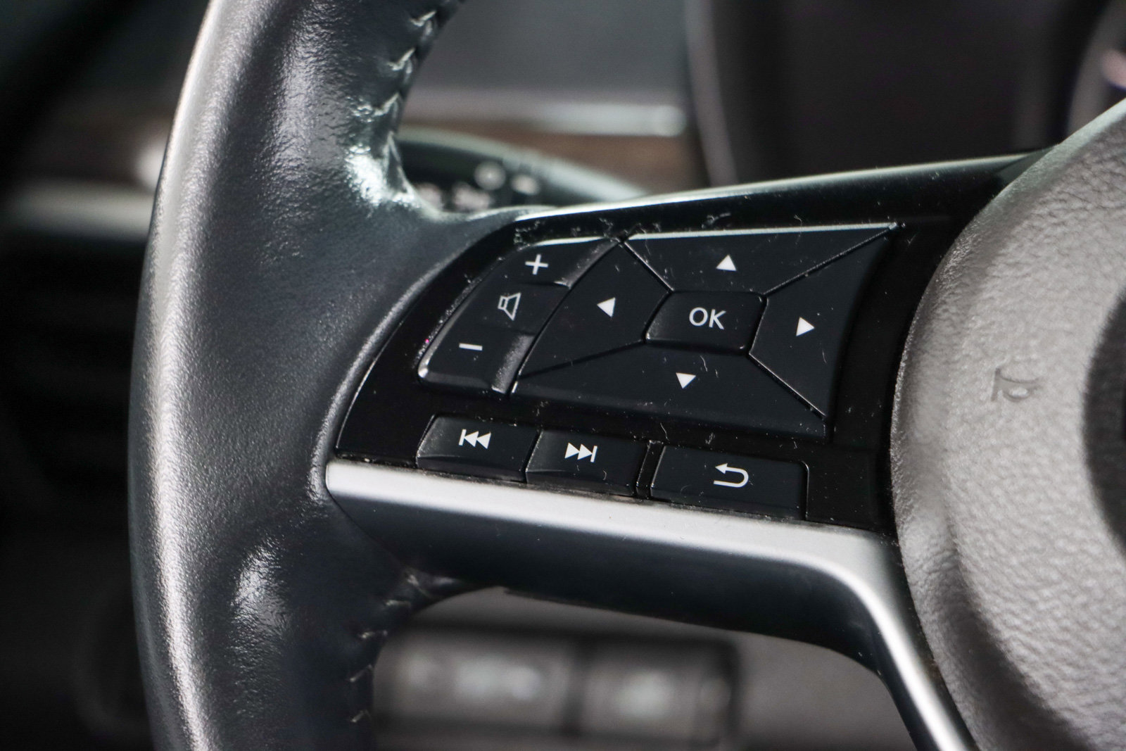 Used 2024 Nissan Altima 2.5 SL image 13