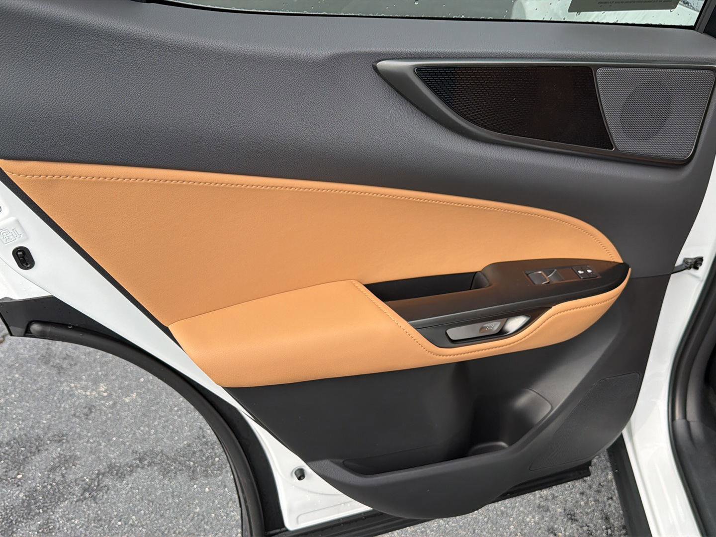 New 2026 Lexus NX 350 AWD image 17