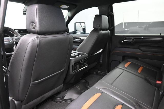 Used 2025 GMC Sierra 2500 AT4 AWD/4WD image 11