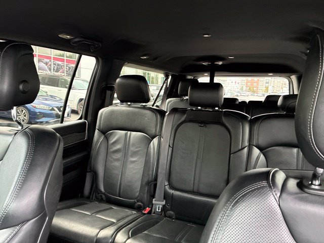 Used 2024 Jeep Wagoneer L Series III w/ Flexible Seating Group AWD/4WD image 18