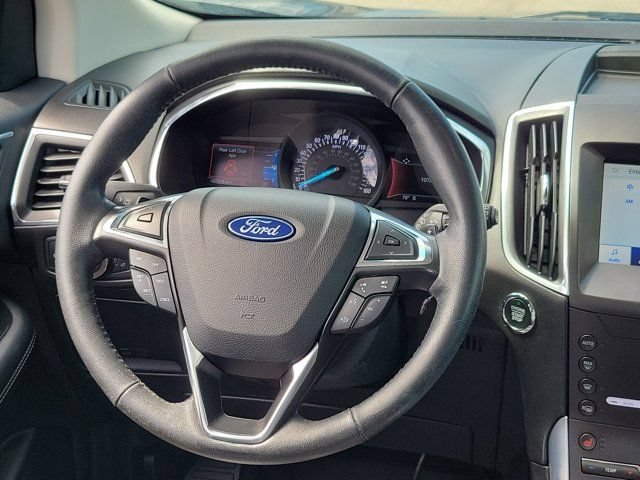 Certified 2020 Ford Edge Titanium w/ Canadian Touring Package AWD/4WD image 18