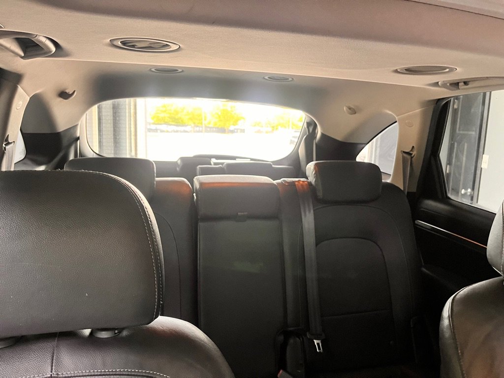 Used 2010 Hyundai Veracruz Limited image 25