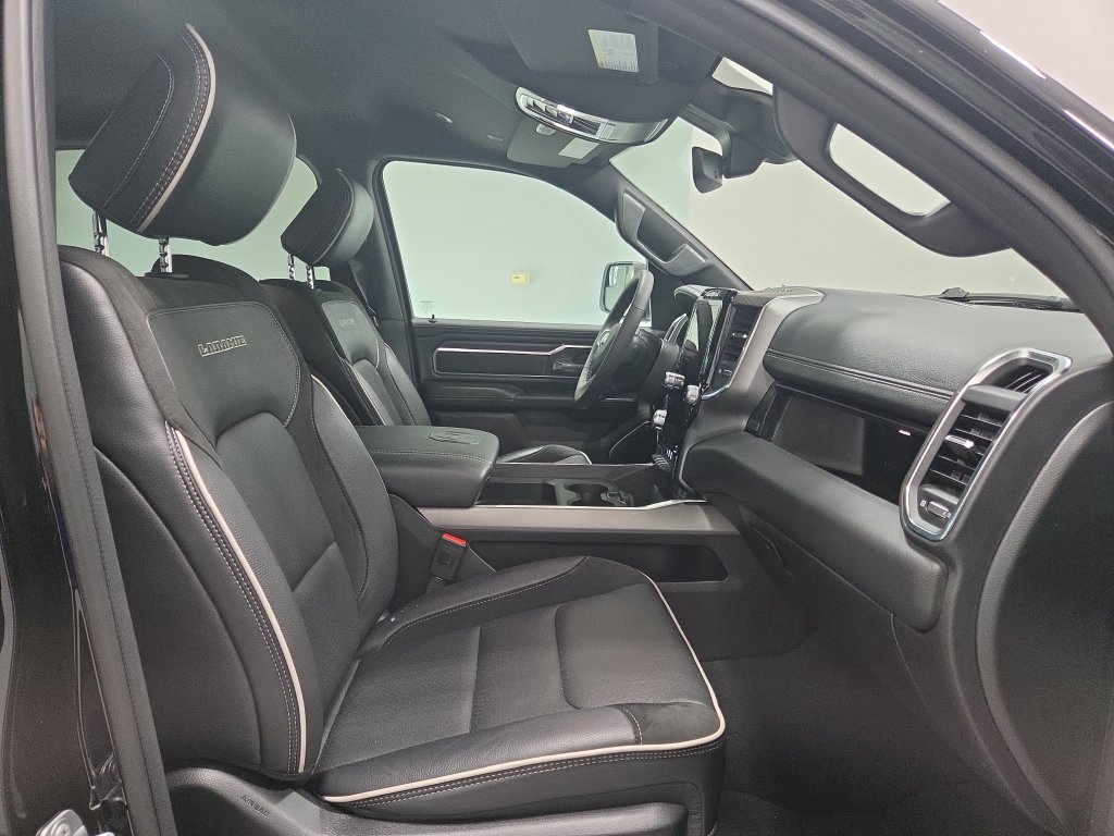 Used 2026 RAM 1500 Laramie AWD/4WD image 19