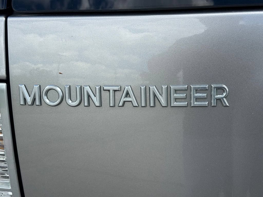 Used 2008 Mercury Mountaineer AWD image 9
