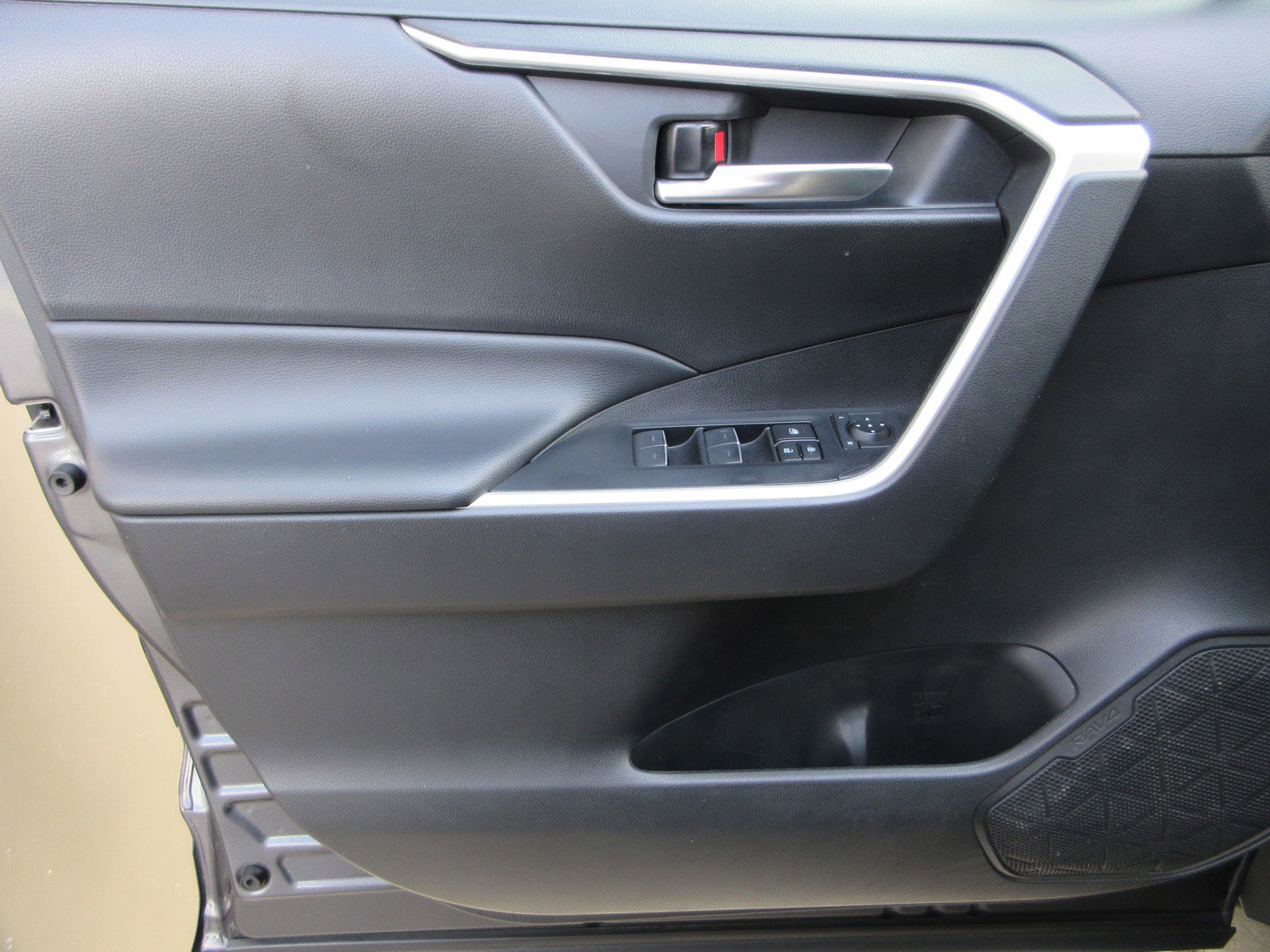 Used 2024 Toyota RAV4 XLE AWD/4WD image 26