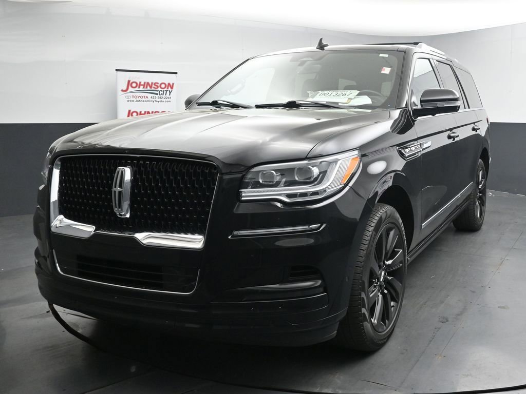 Used 2022 Lincoln Navigator Reserve AWD/4WD image 4