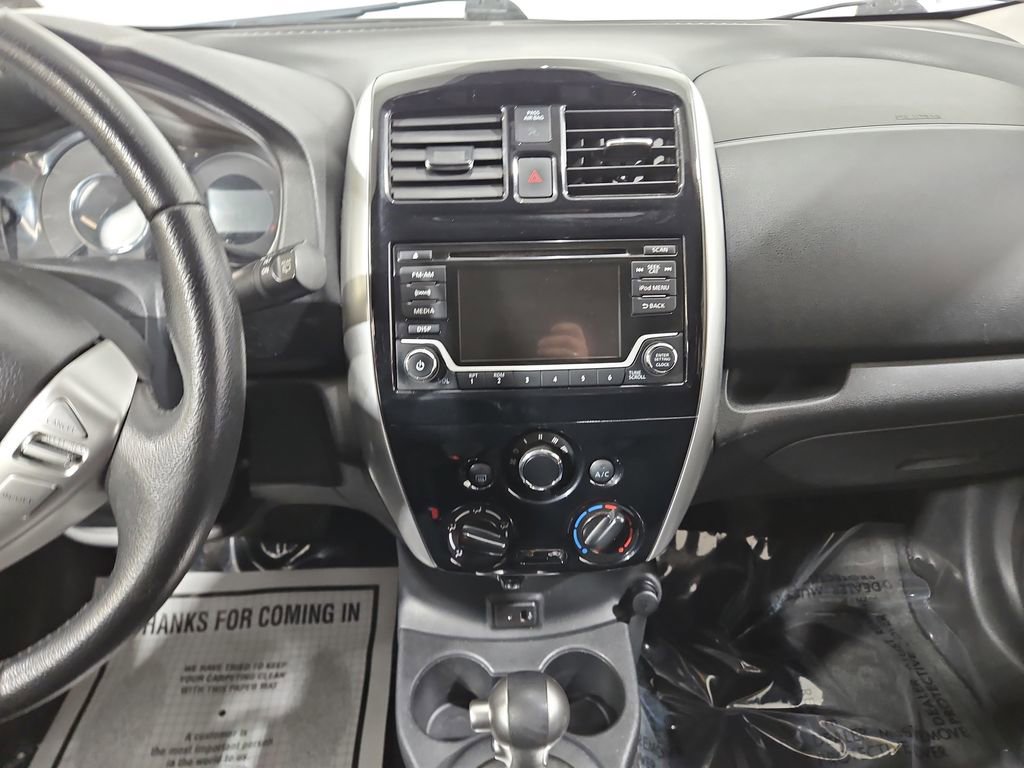 Used 2017 Nissan Versa Note SV FWD image 18