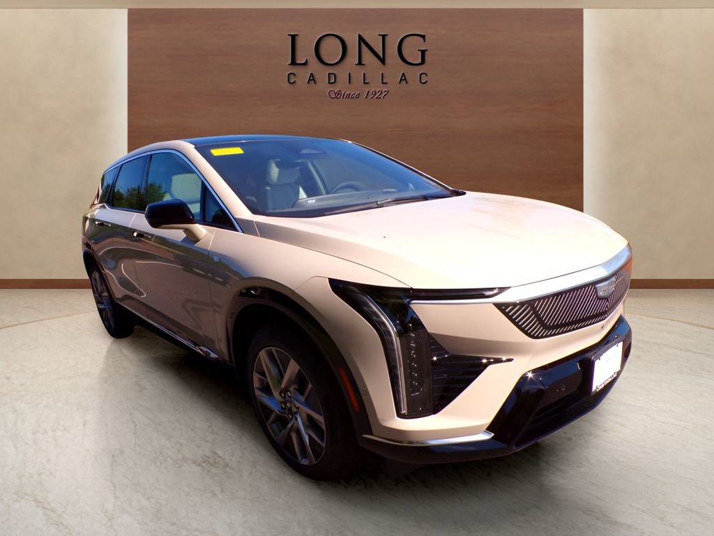 New 2027 Cadillac Optiq Luxury w/ LPO, Floor Liner Package AWD/4WD image 4