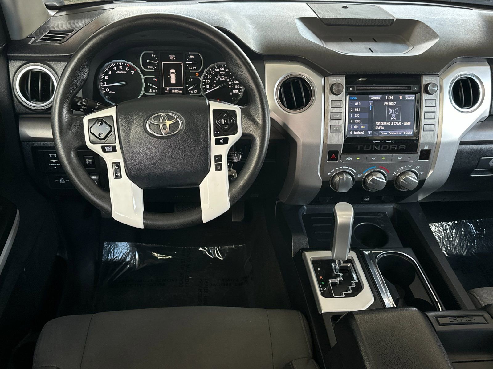Used 2018 Toyota Tundra SR5 w/ SR5 Upgrade Package RWD image 13