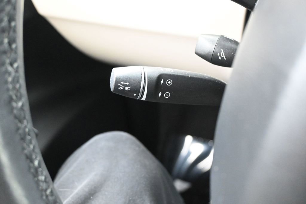 Used 2018 Tesla Model X 100D image 23