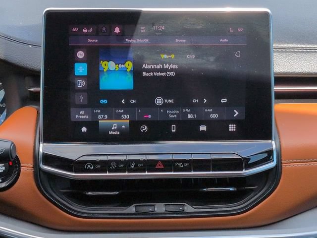 Used 2024 Jeep Compass Limited AWD/4WD image 18