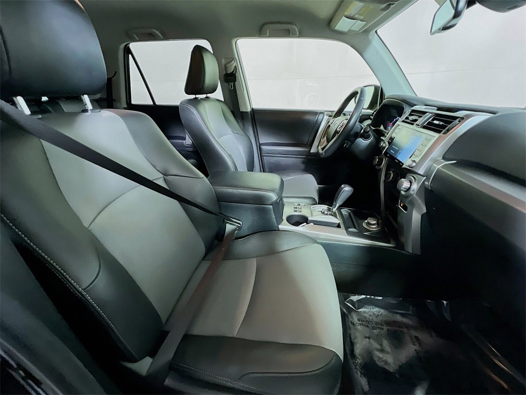 Certified 2024 Toyota 4Runner SR5 Premium image 25