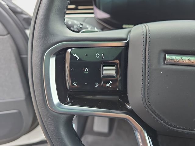 Used 2025 Land Rover Range Rover Sport SE image 20