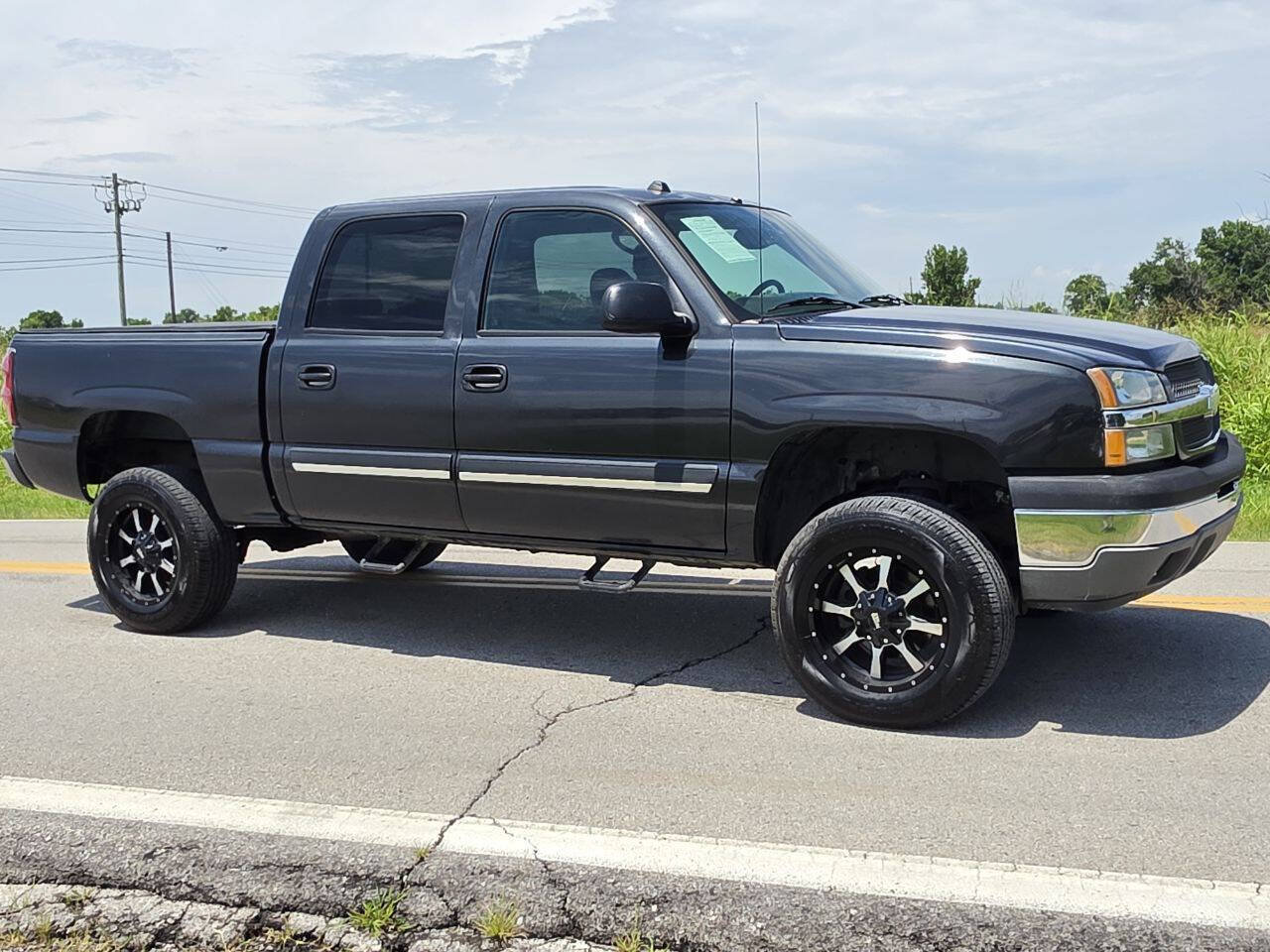 Used 2005 Chevrolet Silverado 1500 LS w/ Light Duty Power Package RWD image 2