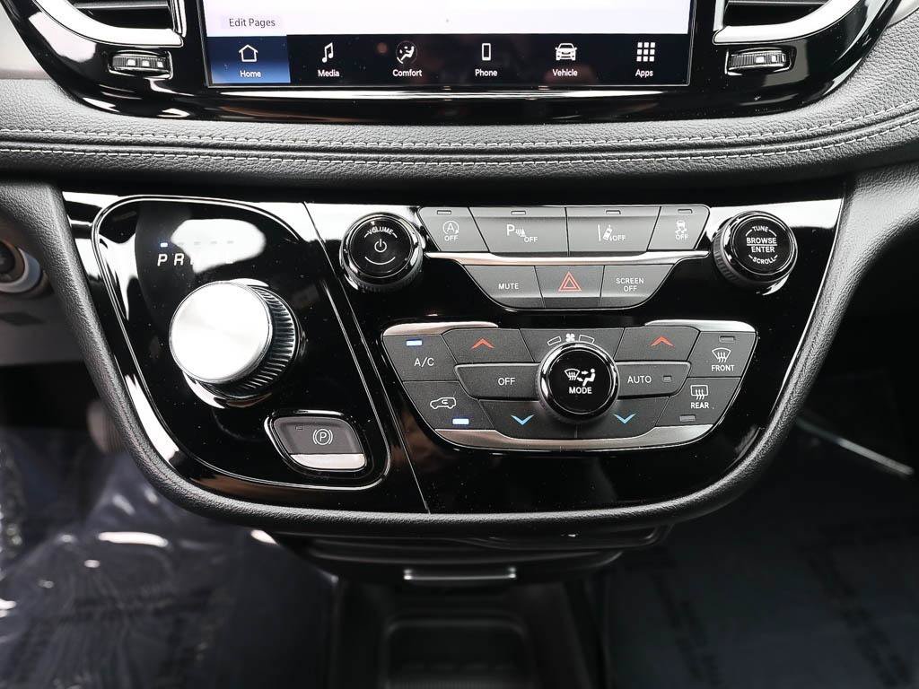New 2027 Chrysler Pacifica Select AWD/4WD image 16