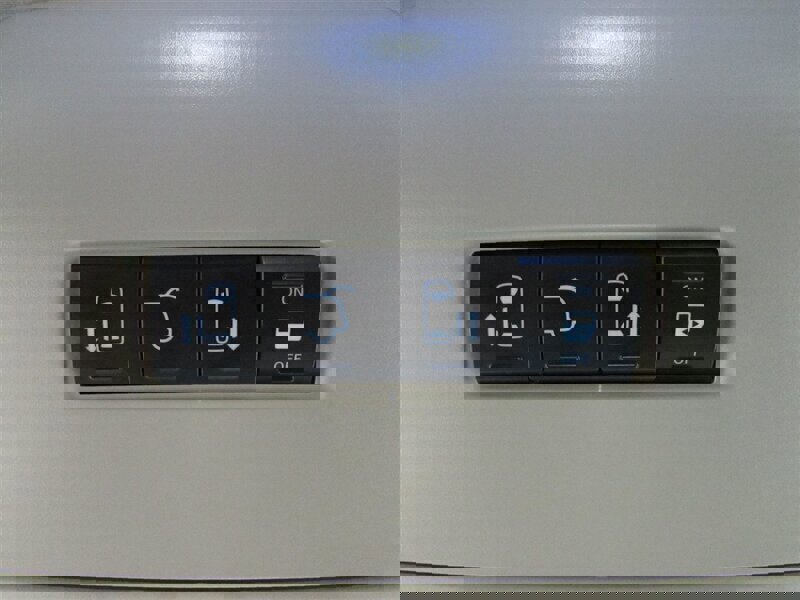 Used 2014 Chrysler Town & Country Touring image 63