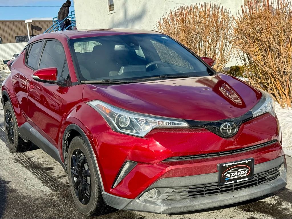 Used 2019 Toyota C-HR LE image 2