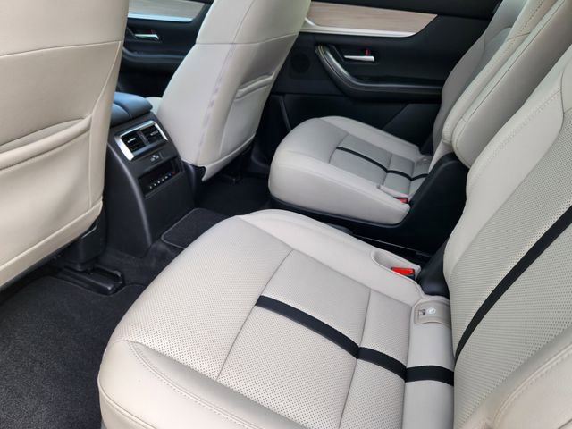 Used 2024 MAZDA CX-90 Plug-In Hybrid w/ Preferred image 8