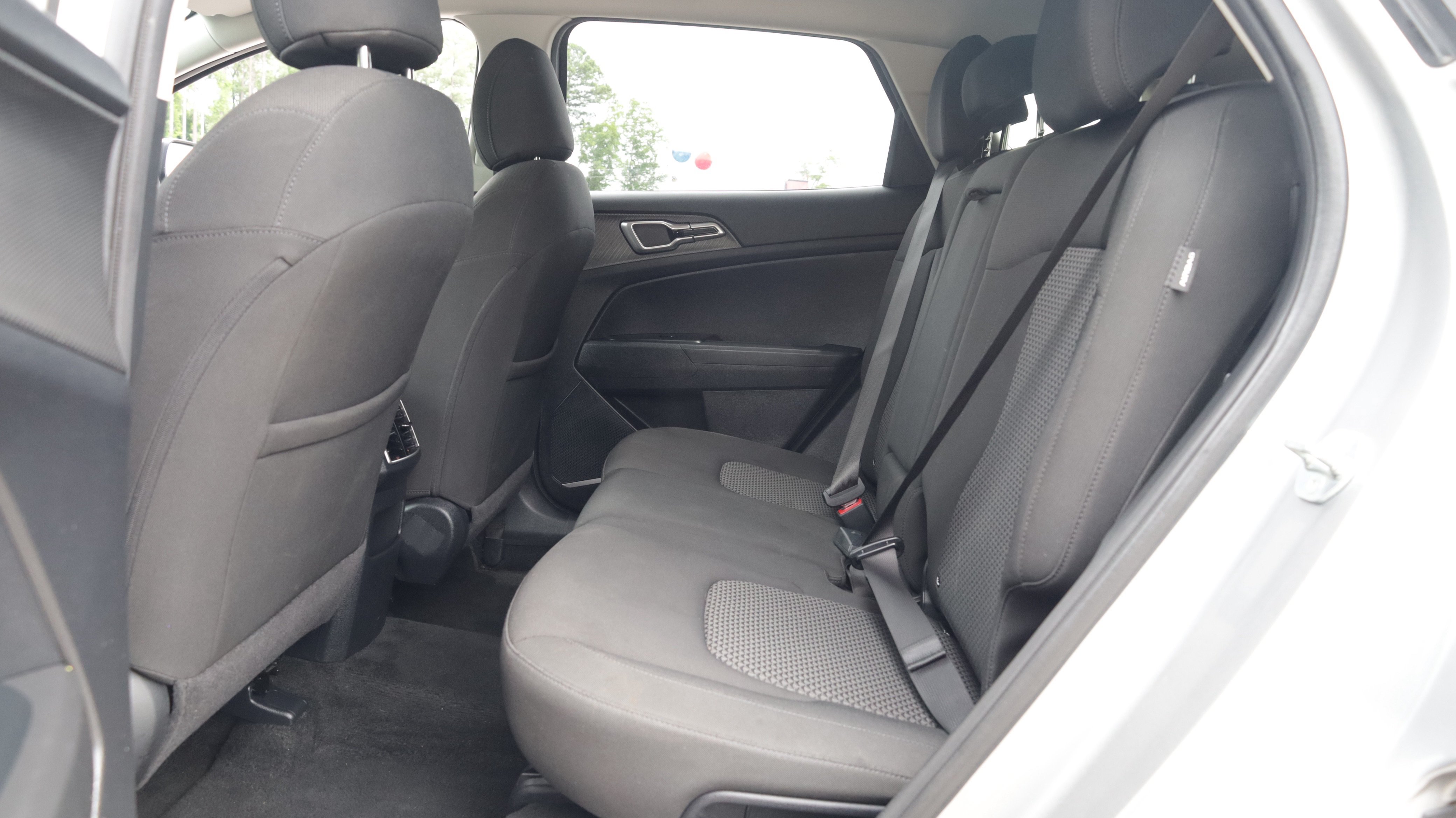 Used 2024 Kia Sportage LX FWD image 25