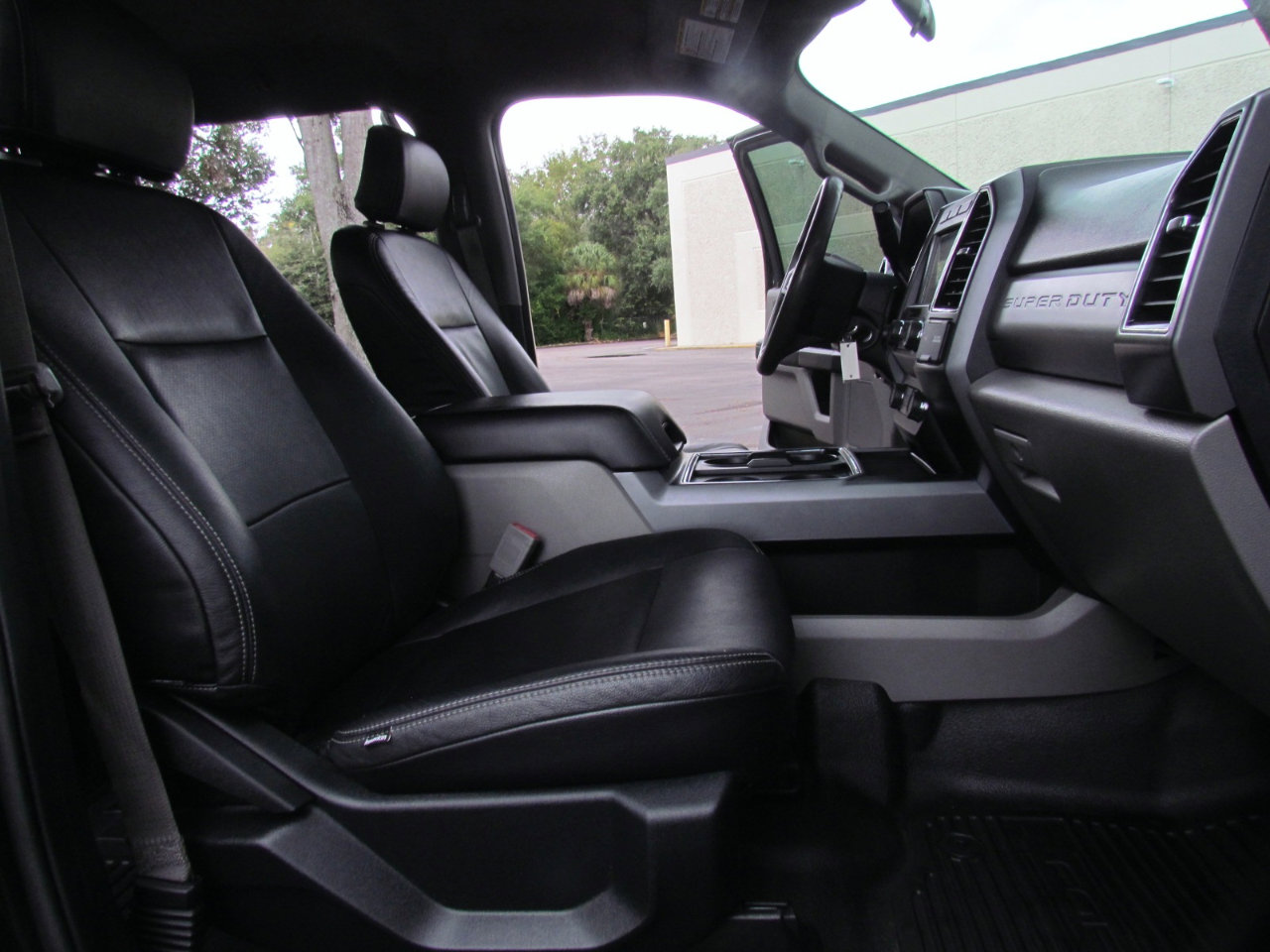 Used 2019 Ford F250 XLT w/ XLT Value Package image 18