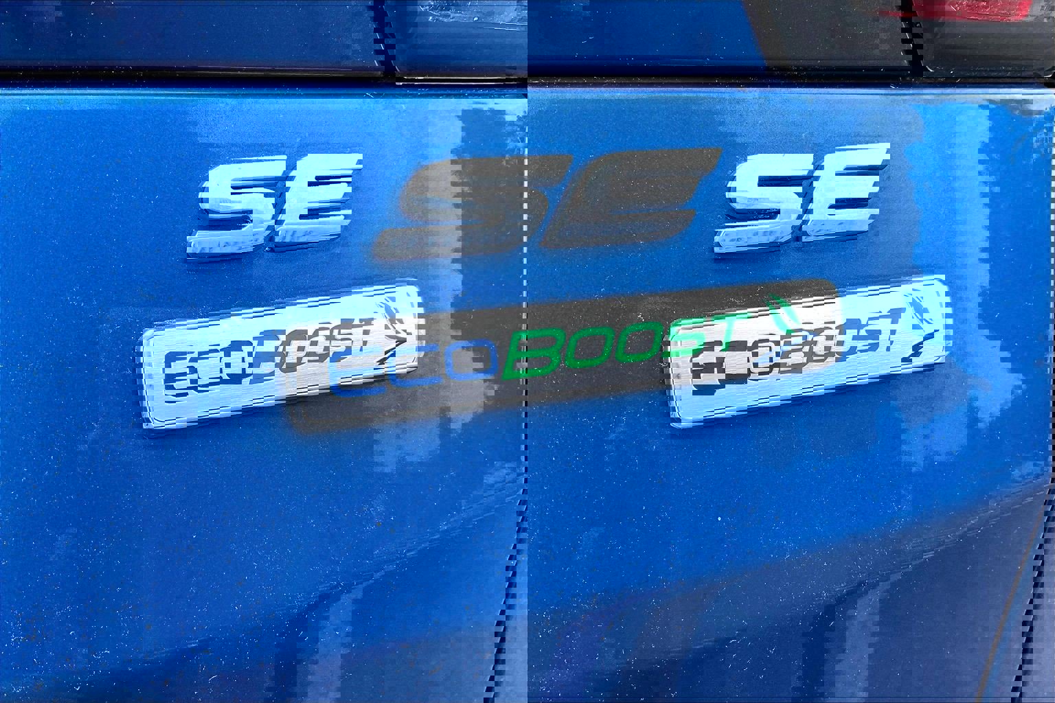 Used 2017 Ford Escape SE w/ SE Sport Appearance Package FWD image 23