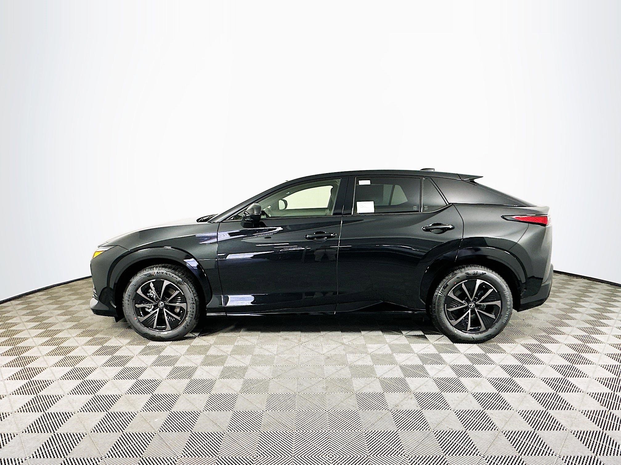 New 2026 Lexus RZ 450e AWD w/ Cold Area Package image 4